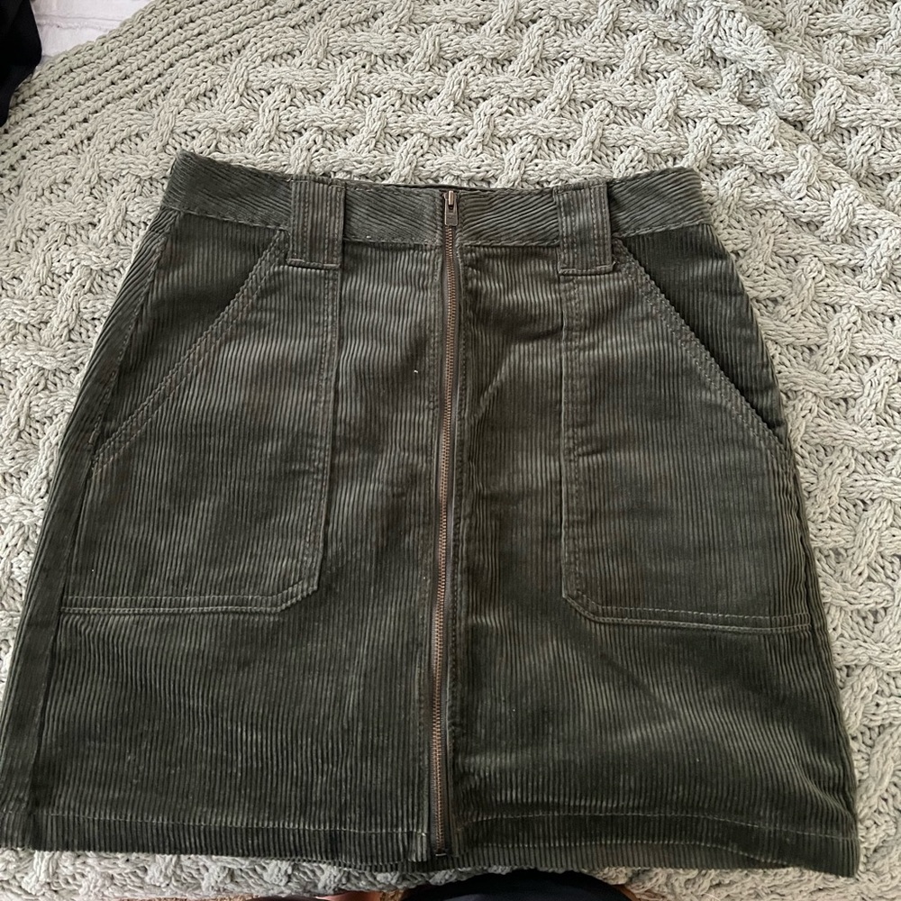 Hollister corduroy zip up skirt ultra high rise never worn